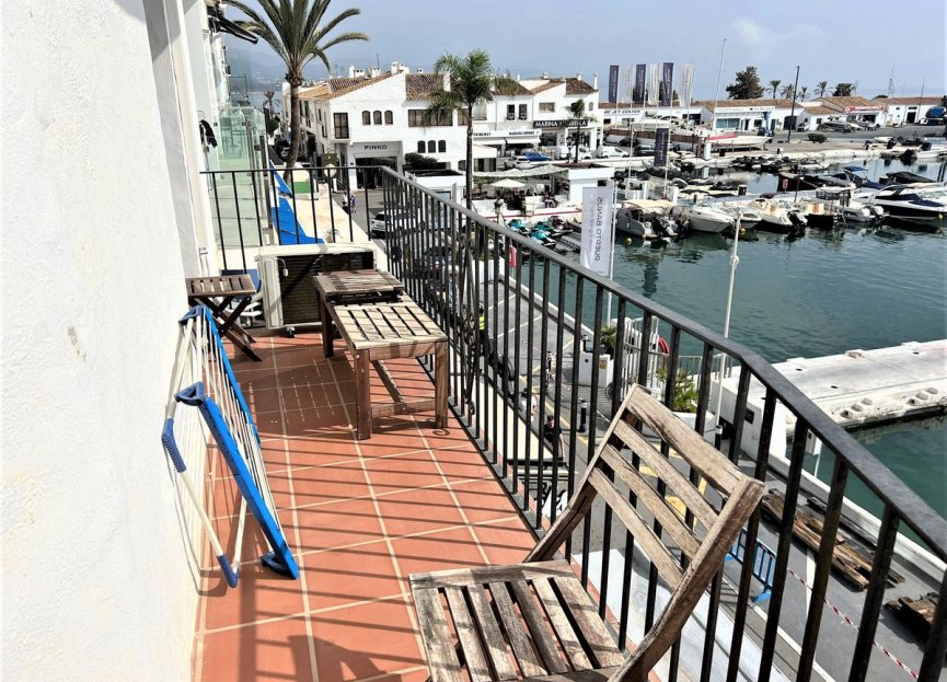 Resale - Apartment - Middle Floor Apartment - Marbella - Puerto Banús