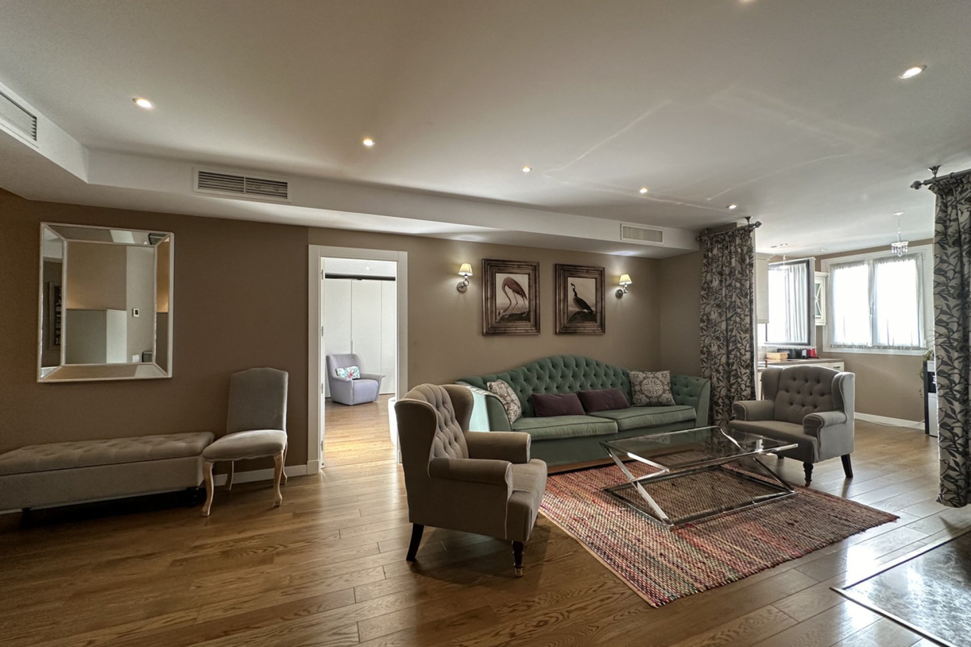 Resale - Apartment - Middle Floor Apartment - Marbella - Puerto Banús