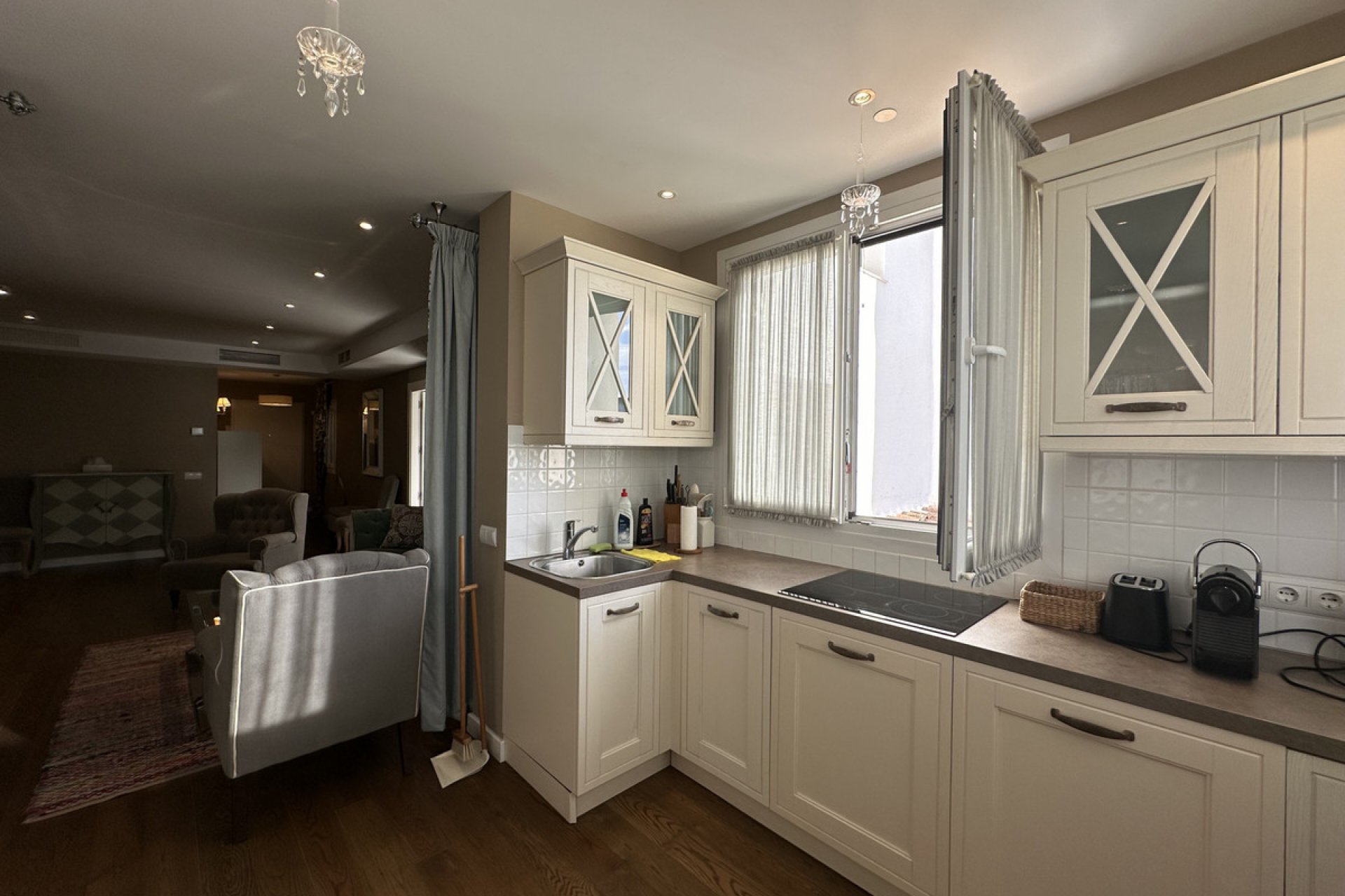 Resale - Apartment - Middle Floor Apartment - Marbella - Puerto Banús