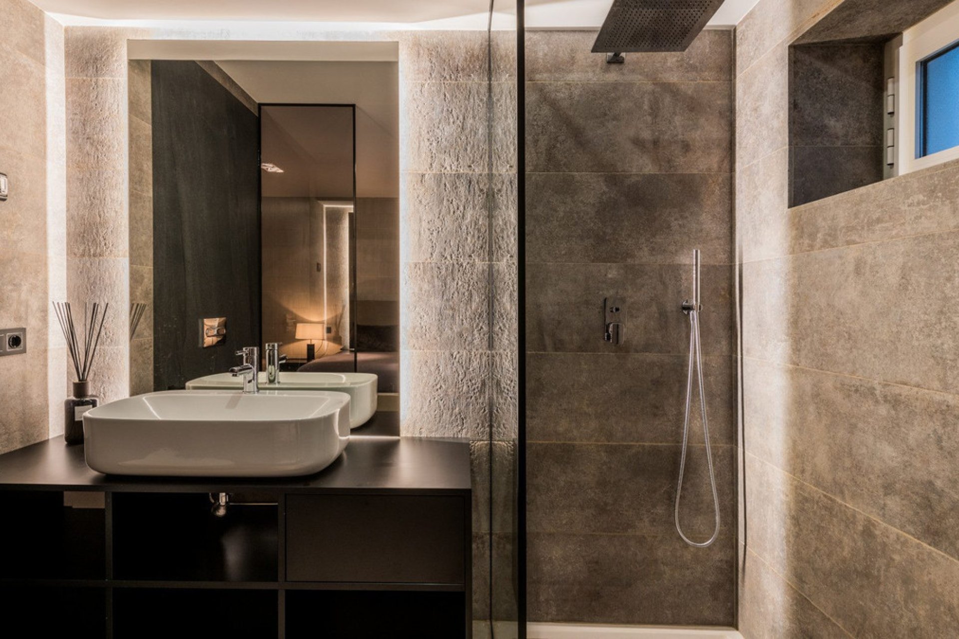 Resale - Apartment - Middle Floor Apartment - Marbella - Puerto Banús