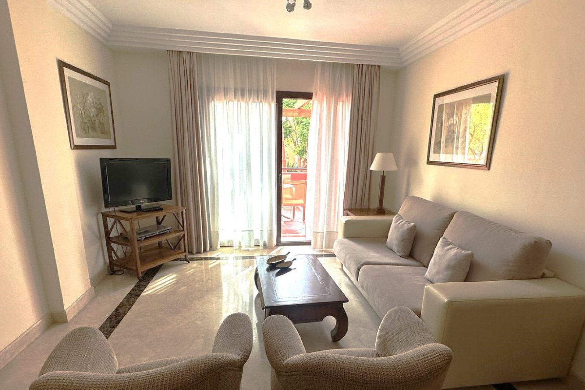 Resale - Apartment - Middle Floor Apartment - Marbella - Puerto Banús