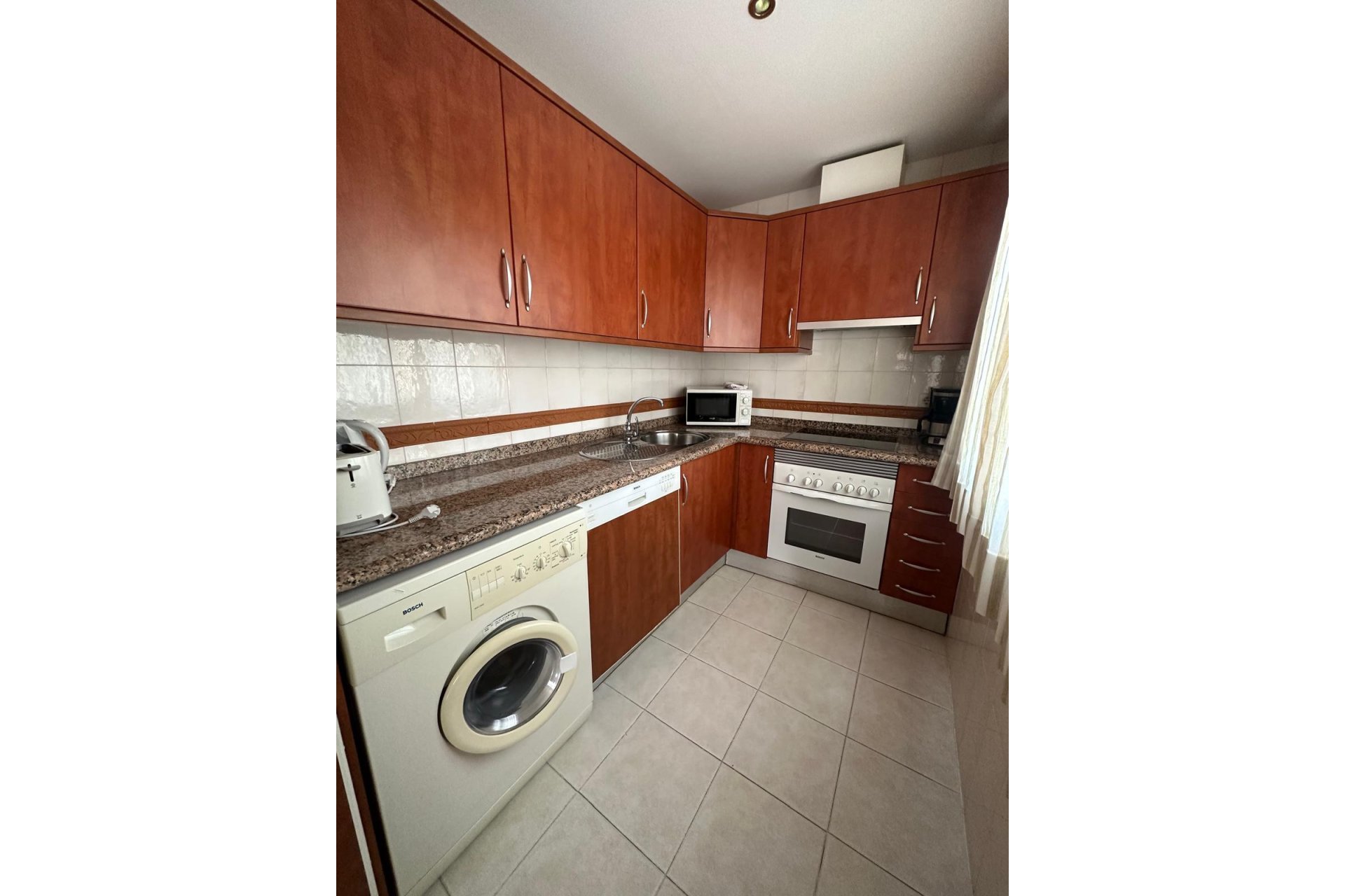 Resale - Apartment - Middle Floor Apartment - Marbella - Puerto Banús