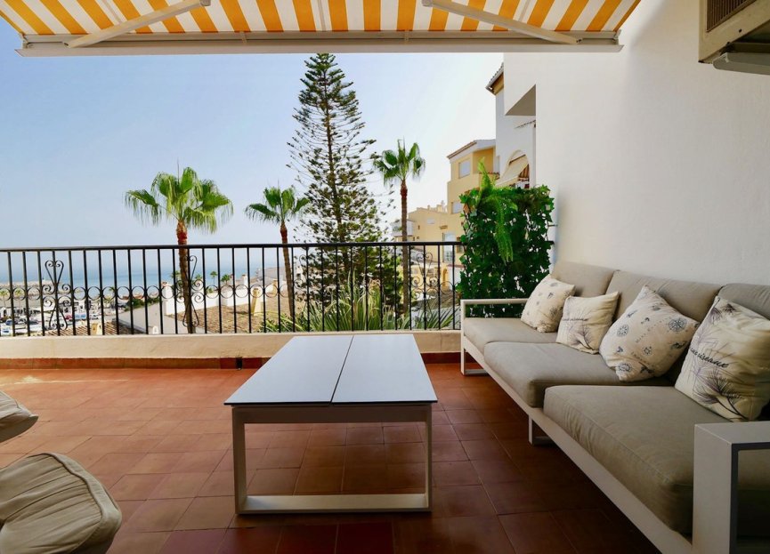 Resale - Apartment - Middle Floor Apartment - Marbella - Puerto de Cabopino