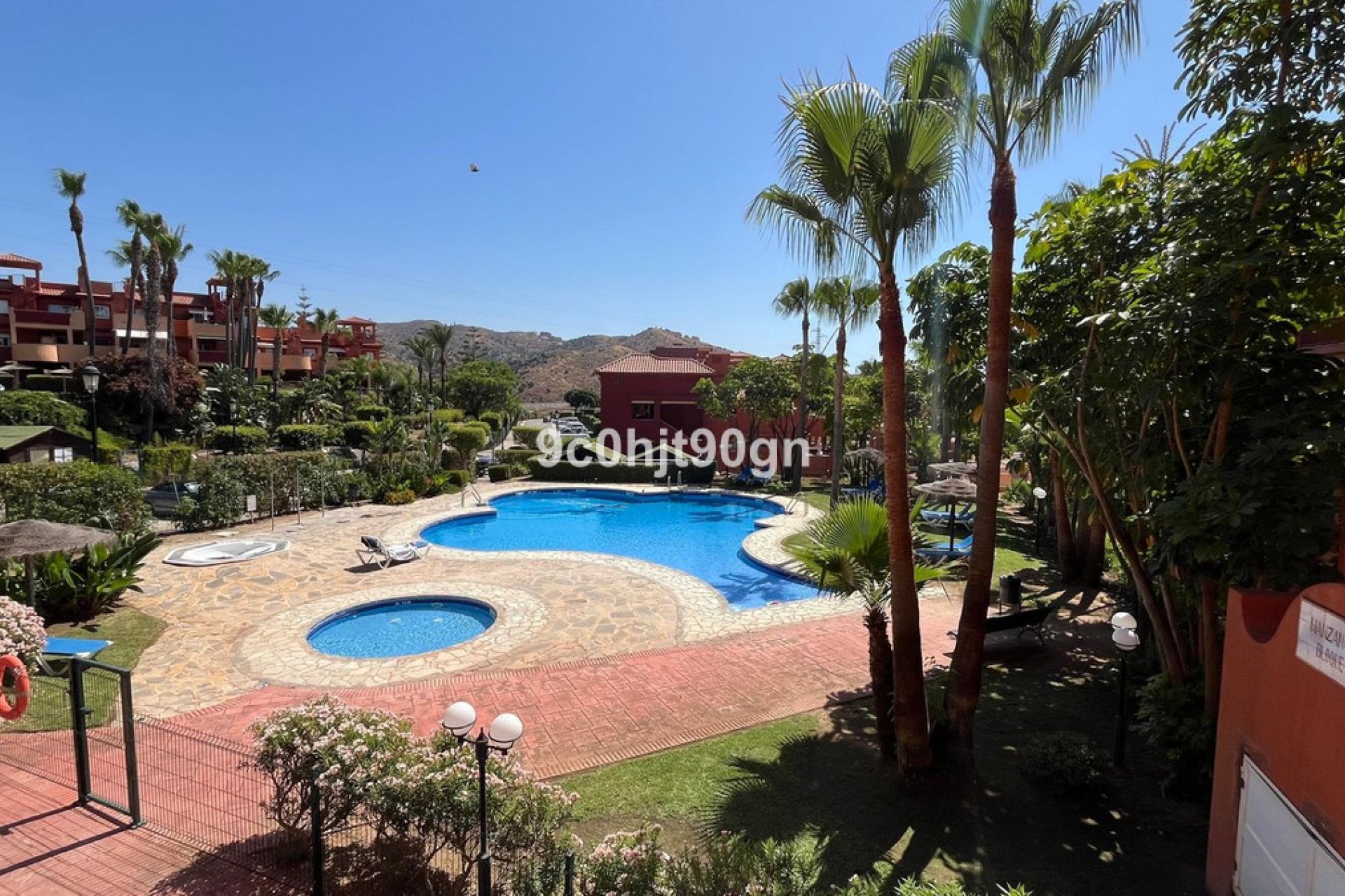 Resale - Apartment - Middle Floor Apartment - Marbella - Reserva de Marbella