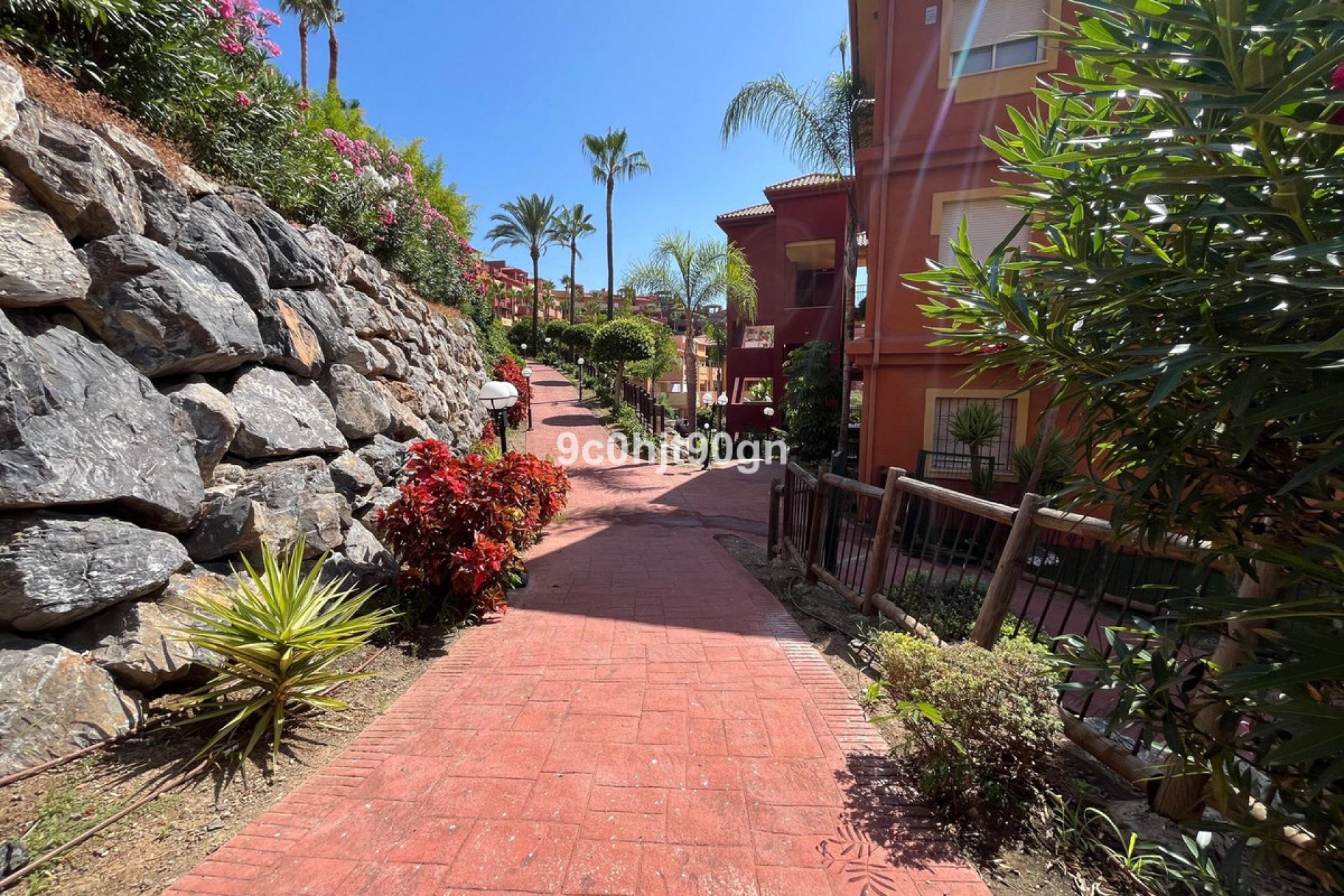 Resale - Apartment - Middle Floor Apartment - Marbella - Reserva de Marbella