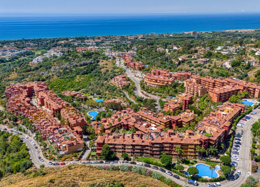 Resale - Apartment - Middle Floor Apartment - Marbella - Reserva de Marbella