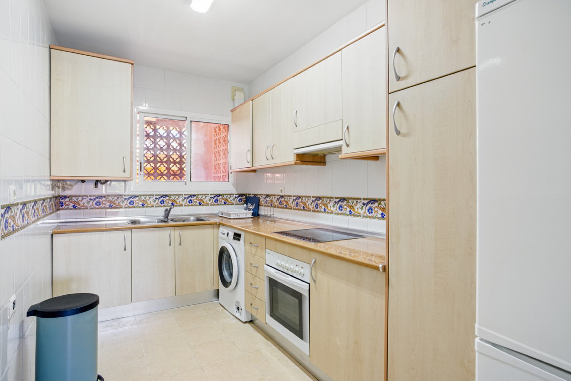 Resale - Apartment - Middle Floor Apartment - Marbella - Reserva de Marbella