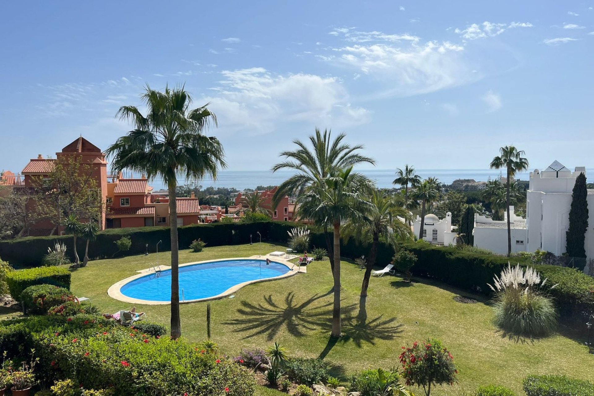 Resale - Apartment - Middle Floor Apartment - Marbella - Reserva de Marbella