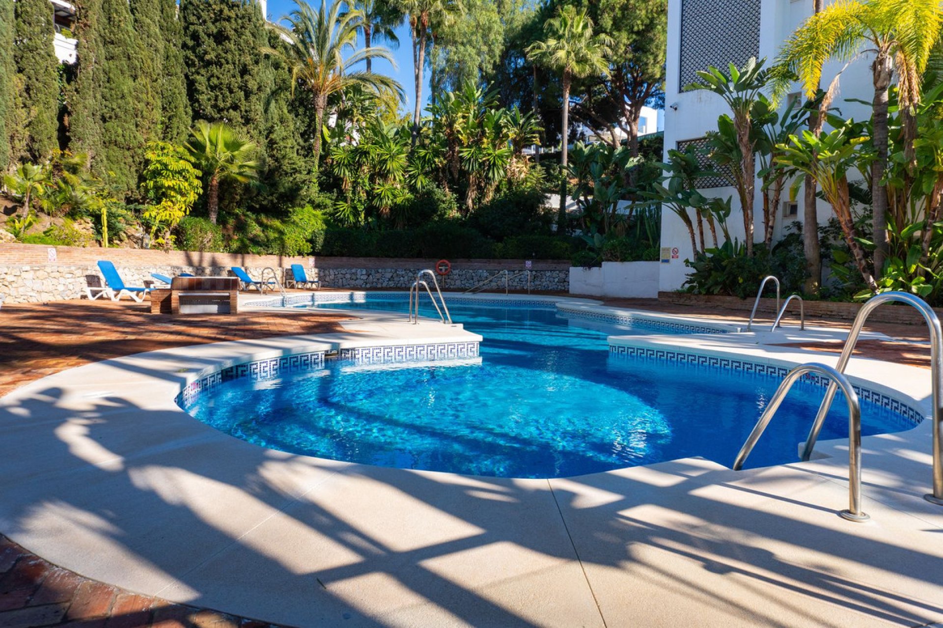 Resale - Apartment - Middle Floor Apartment - Marbella - Reserva de Marbella