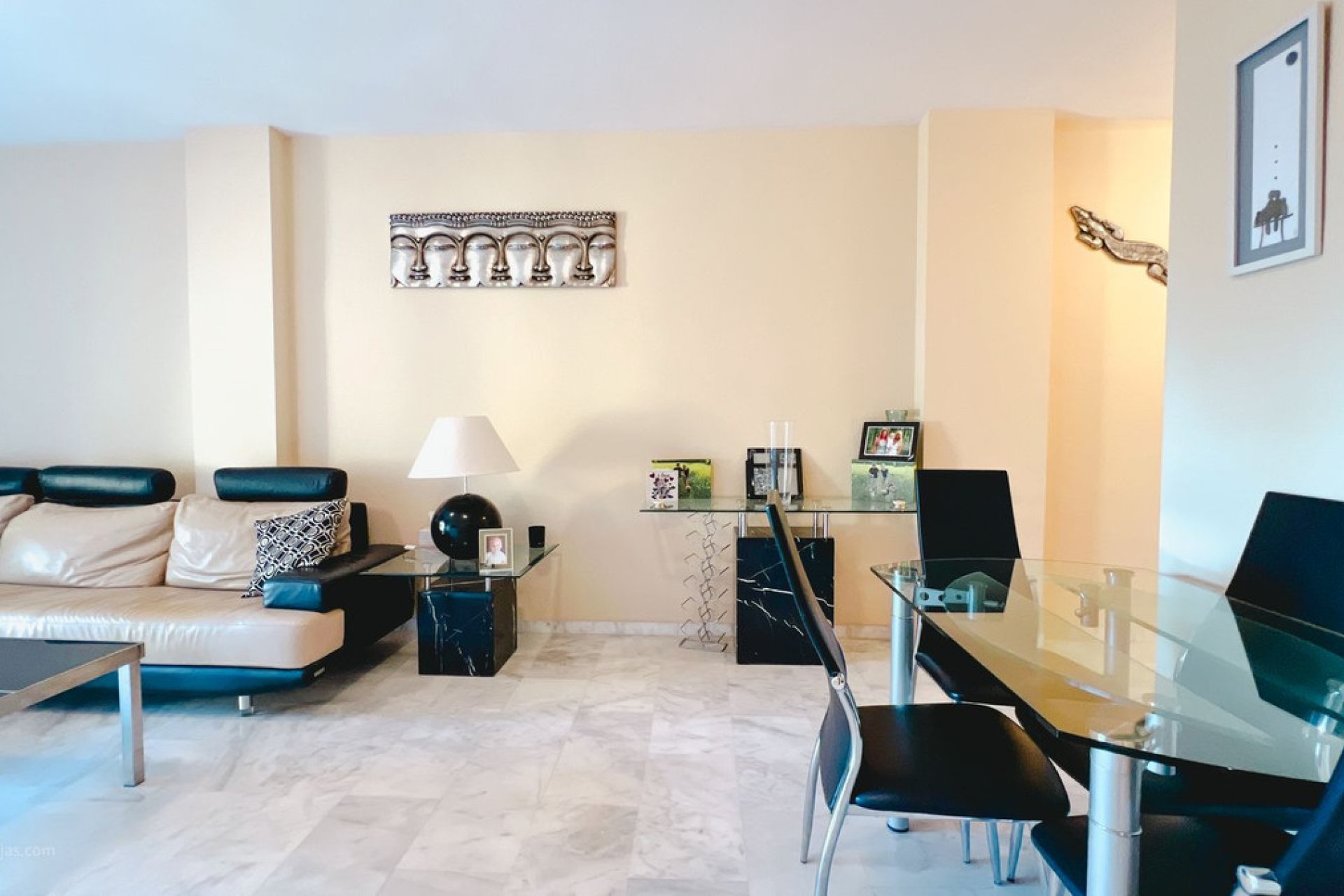 Resale - Apartment - Middle Floor Apartment - Marbella - Reserva de Marbella