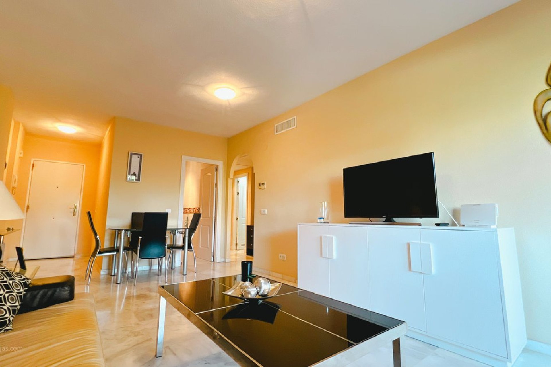 Resale - Apartment - Middle Floor Apartment - Marbella - Reserva de Marbella