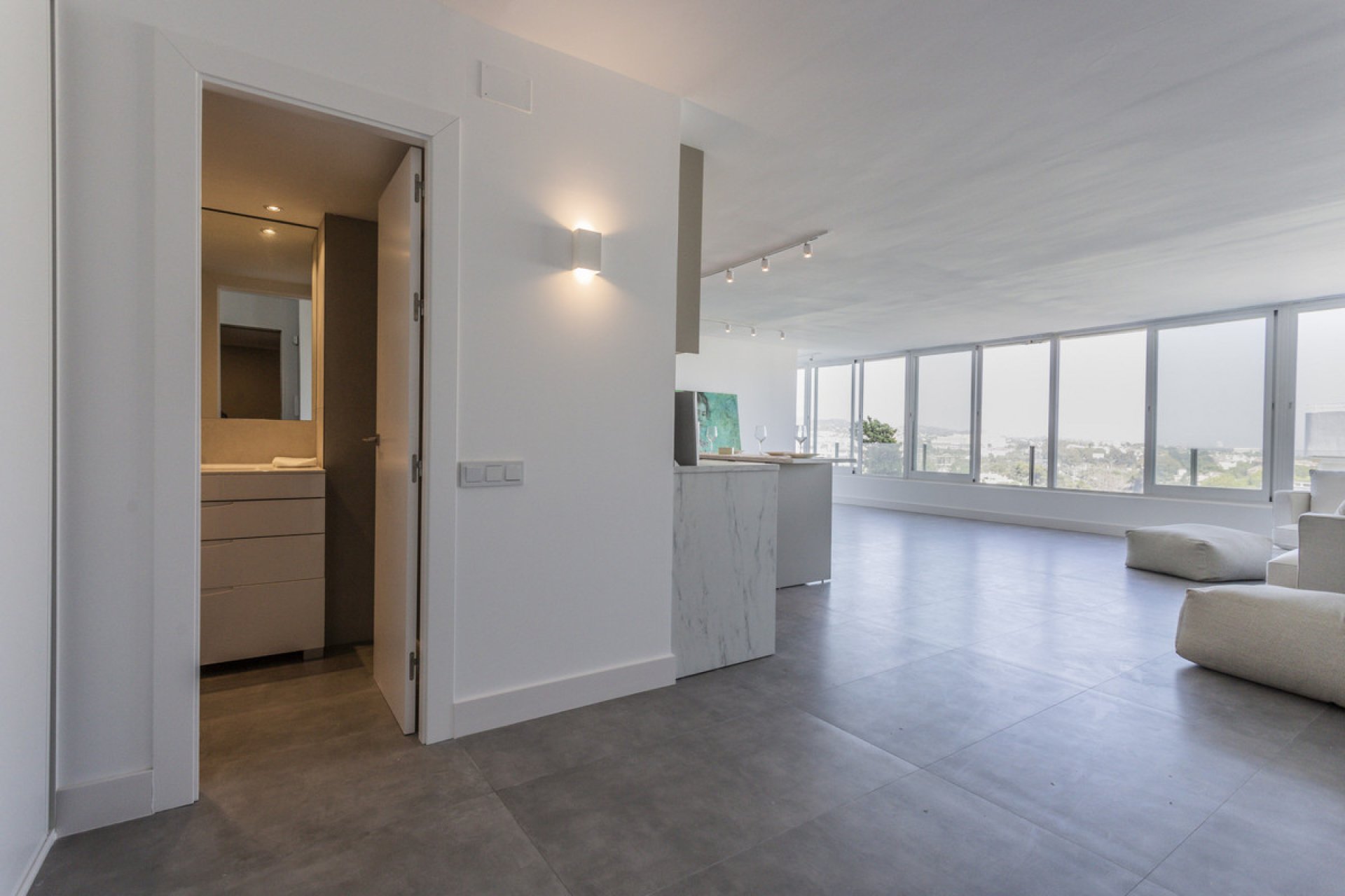 Resale - Apartment - Middle Floor Apartment - Marbella - Río Real