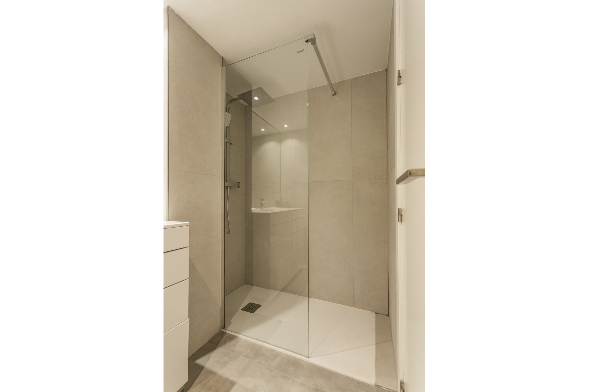 Resale - Apartment - Middle Floor Apartment - Marbella - Río Real