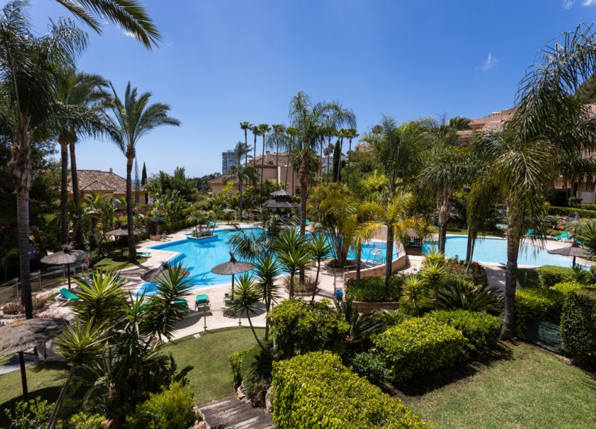 Resale - Apartment - Middle Floor Apartment - Marbella - Río Real