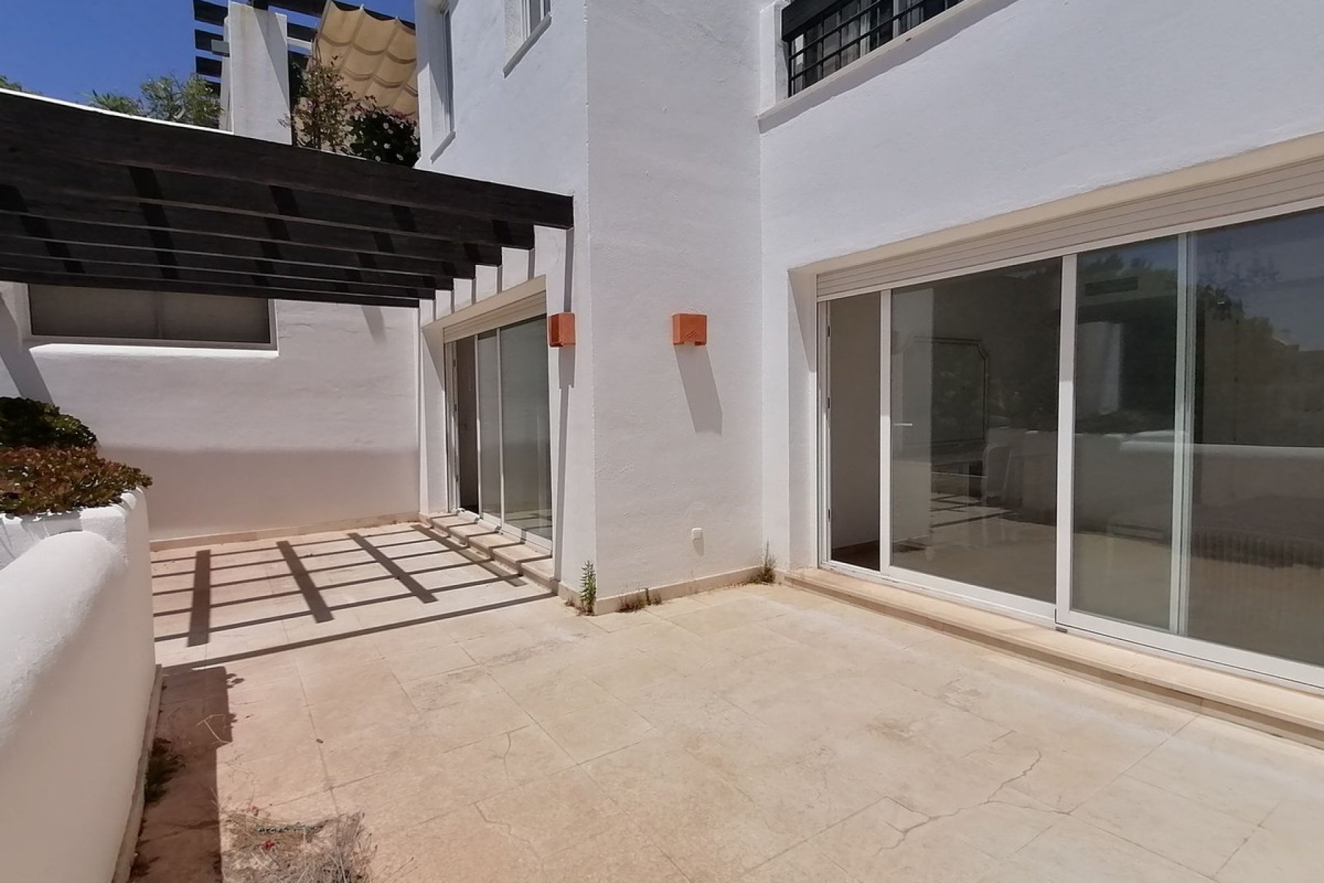 Resale - Apartment - Middle Floor Apartment - Marbella - Río Real