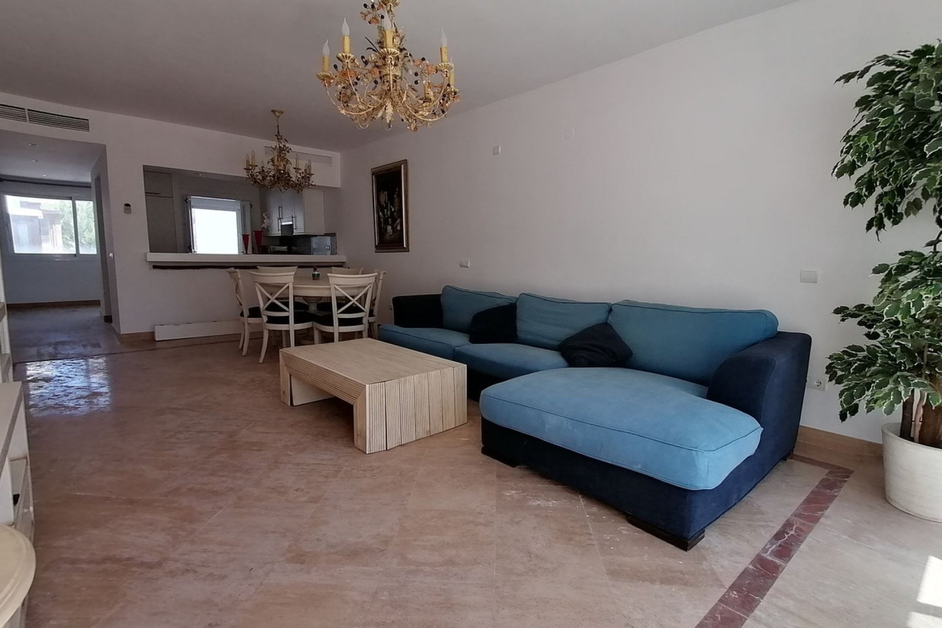 Resale - Apartment - Middle Floor Apartment - Marbella - Río Real