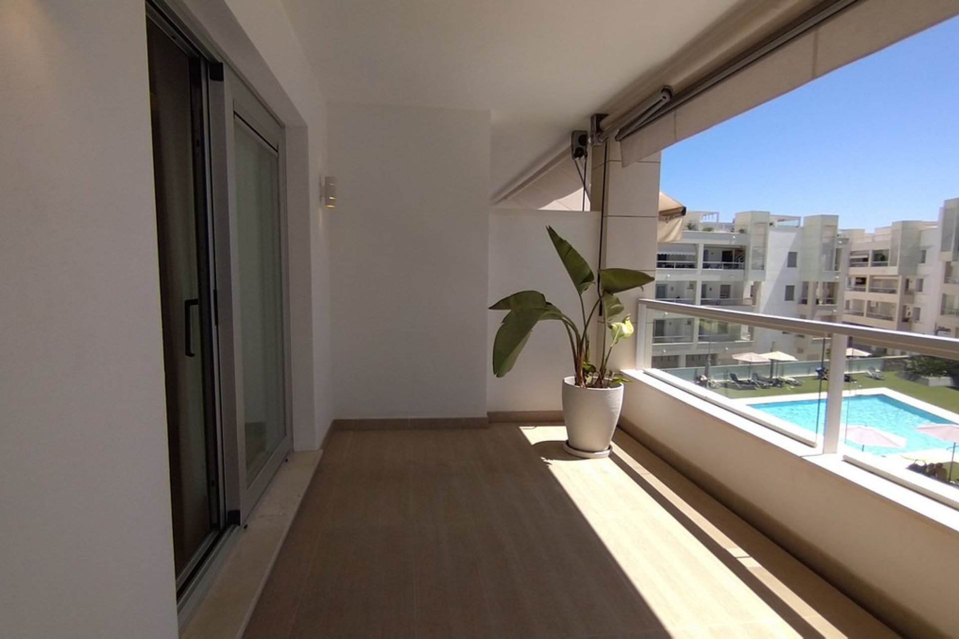 Resale - Apartment - Middle Floor Apartment - Marbella - San Pedro De Alcantara