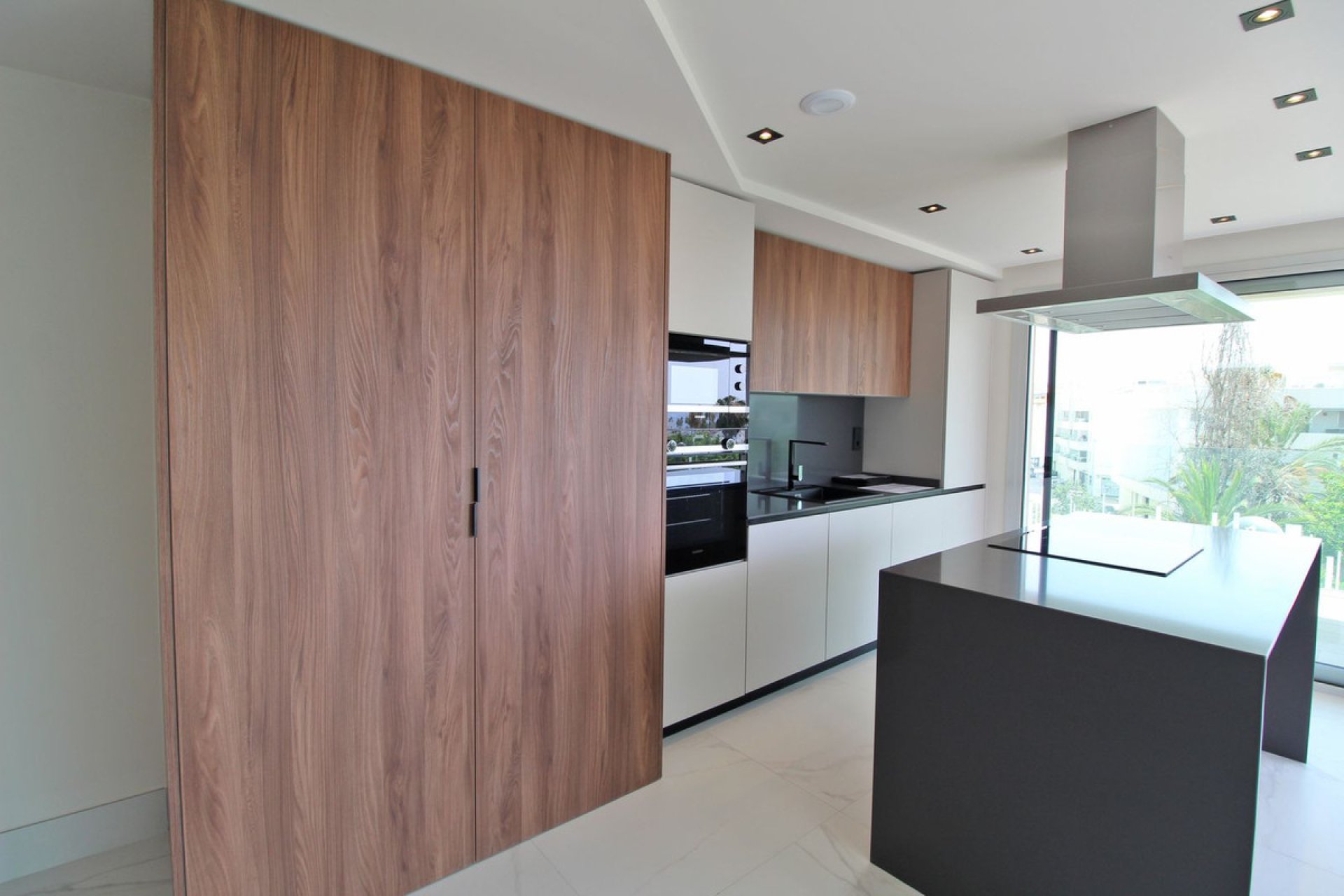 Resale - Apartment - Middle Floor Apartment - Marbella - San Pedro De Alcantara