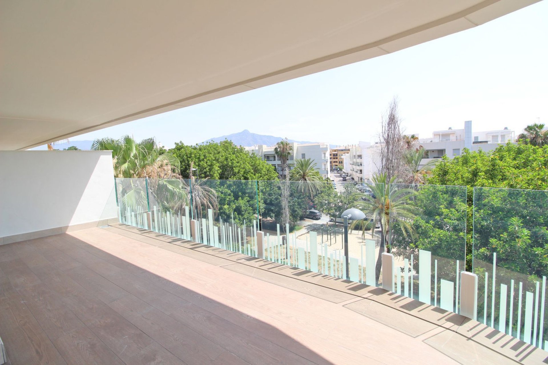 Resale - Apartment - Middle Floor Apartment - Marbella - San Pedro De Alcantara