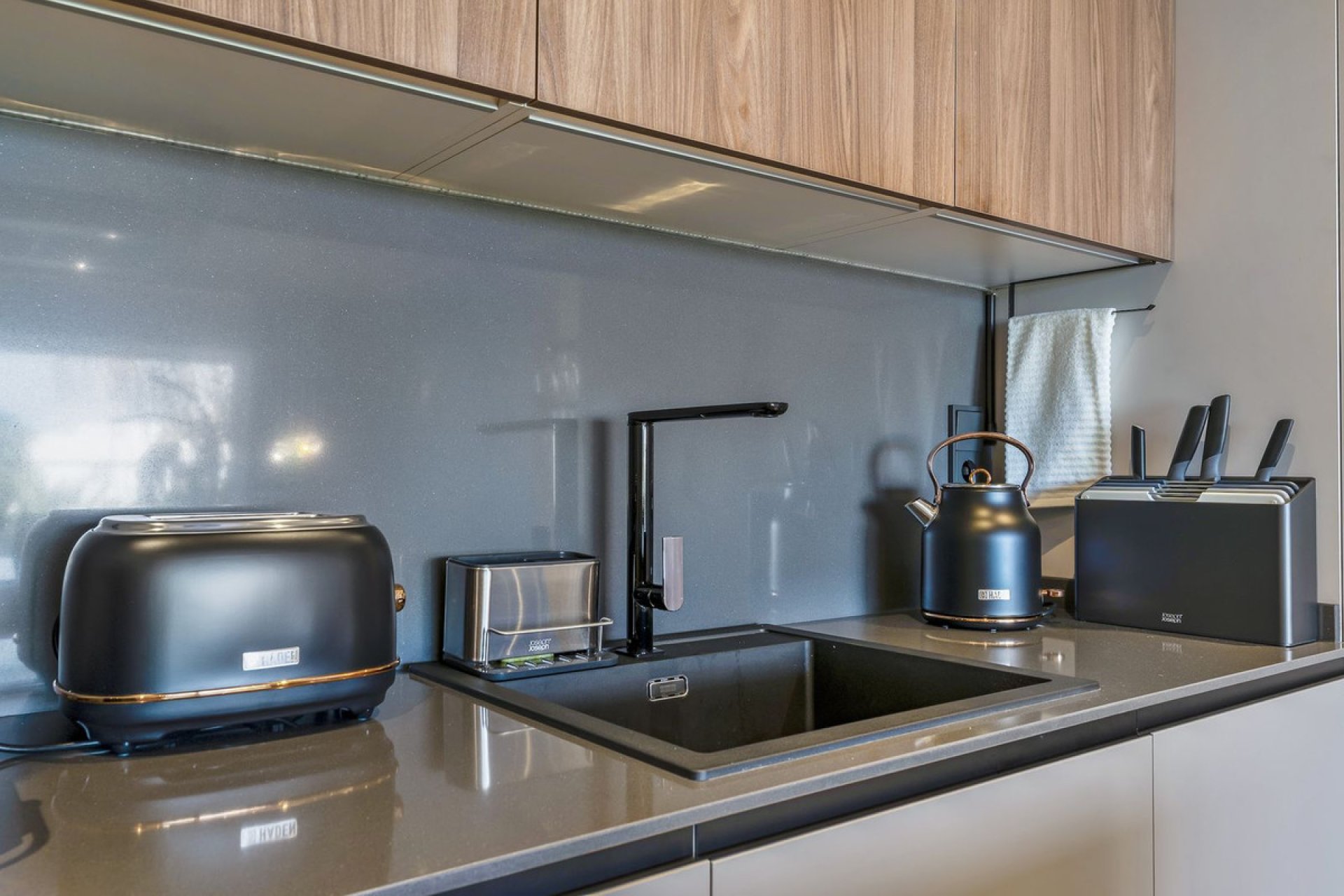 Resale - Apartment - Middle Floor Apartment - Marbella - San Pedro De Alcantara