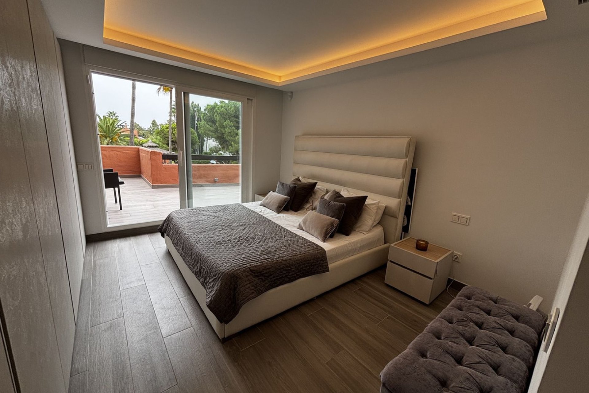 Resale - Apartment - Middle Floor Apartment - Marbella - San Pedro De Alcantara