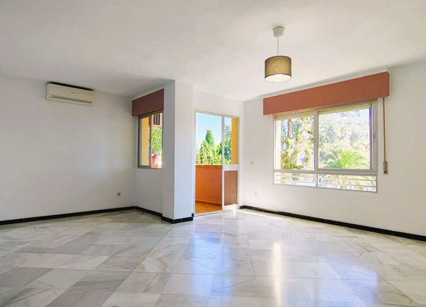 Resale - Apartment - Middle Floor Apartment - Marbella - San Pedro De Alcantara