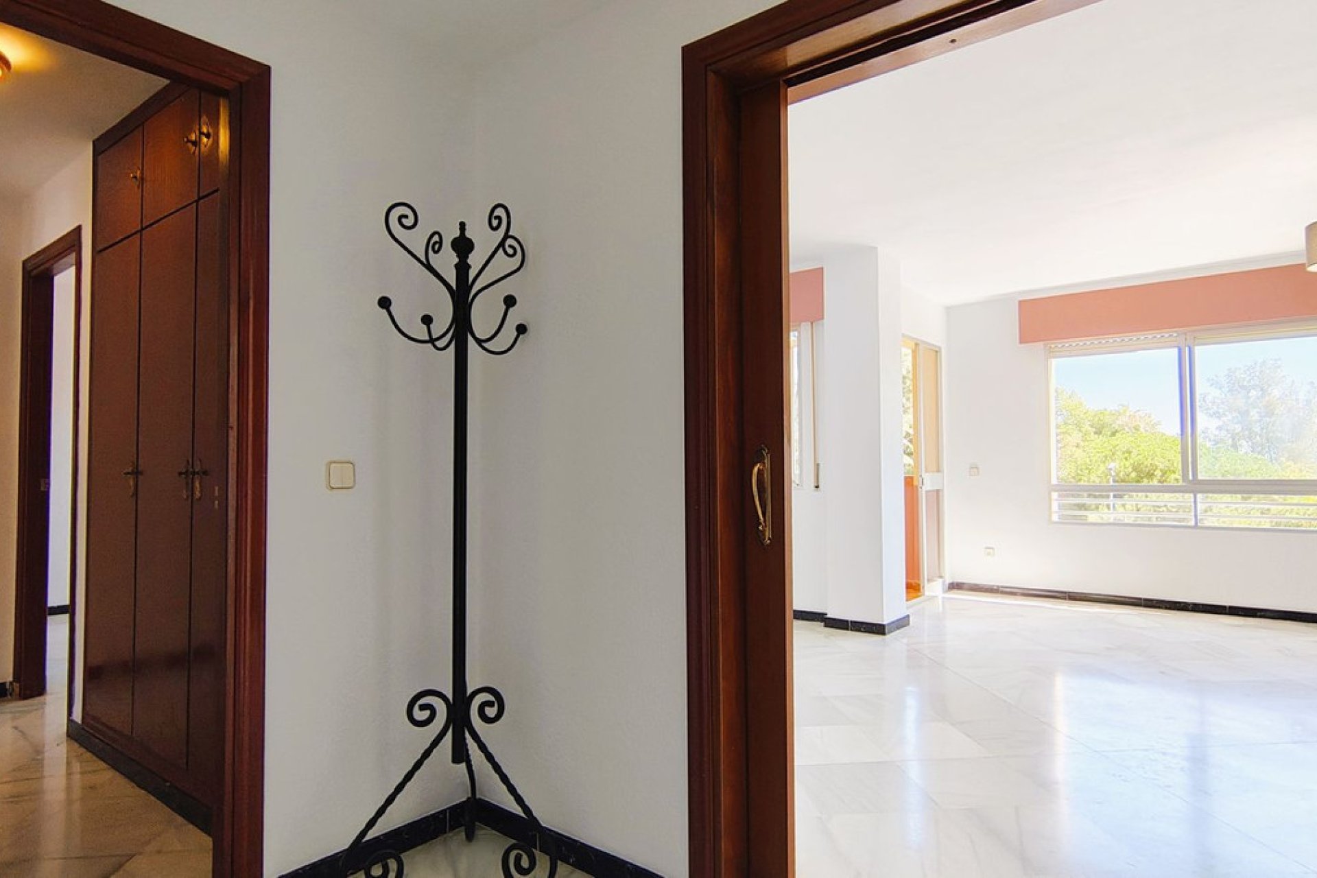 Resale - Apartment - Middle Floor Apartment - Marbella - San Pedro De Alcantara