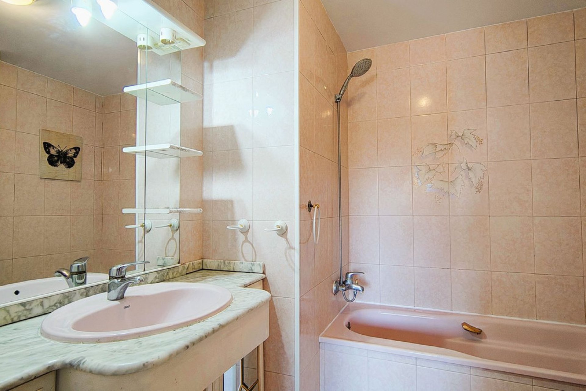 Resale - Apartment - Middle Floor Apartment - Marbella - San Pedro De Alcantara