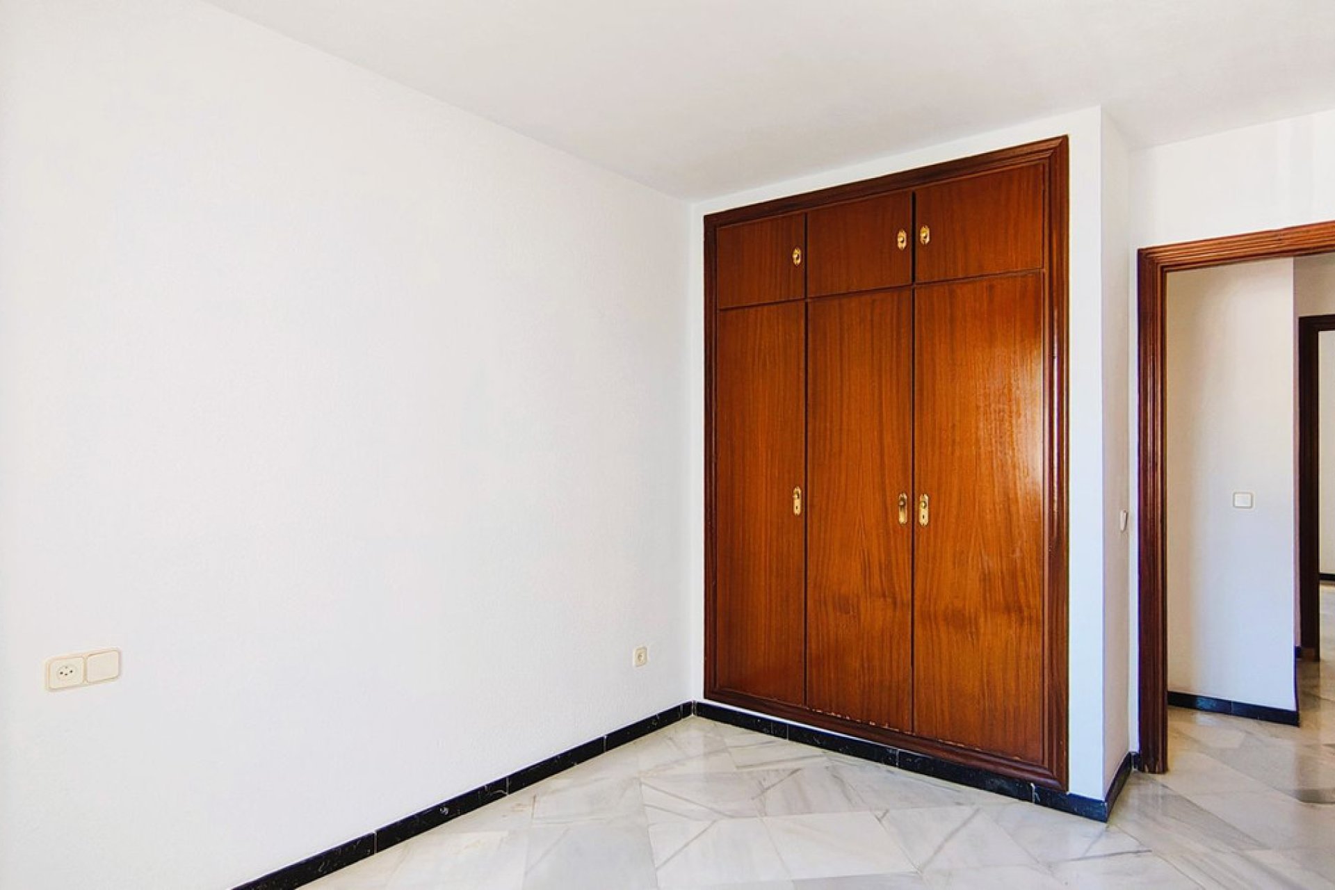 Resale - Apartment - Middle Floor Apartment - Marbella - San Pedro De Alcantara