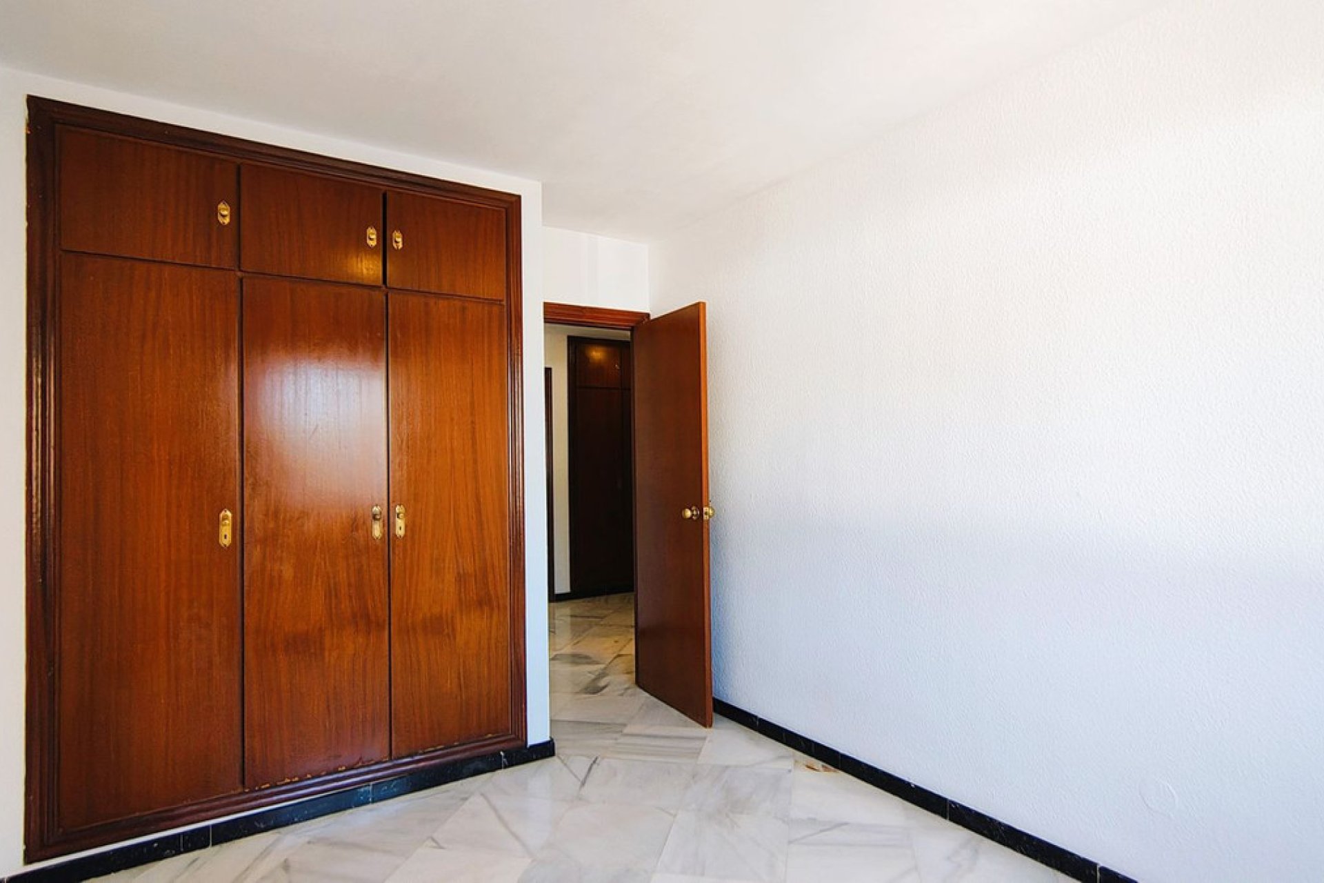 Resale - Apartment - Middle Floor Apartment - Marbella - San Pedro De Alcantara
