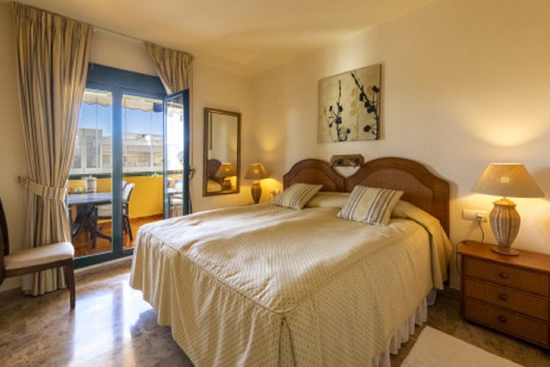 Resale - Apartment - Middle Floor Apartment - Marbella - San Pedro De Alcantara