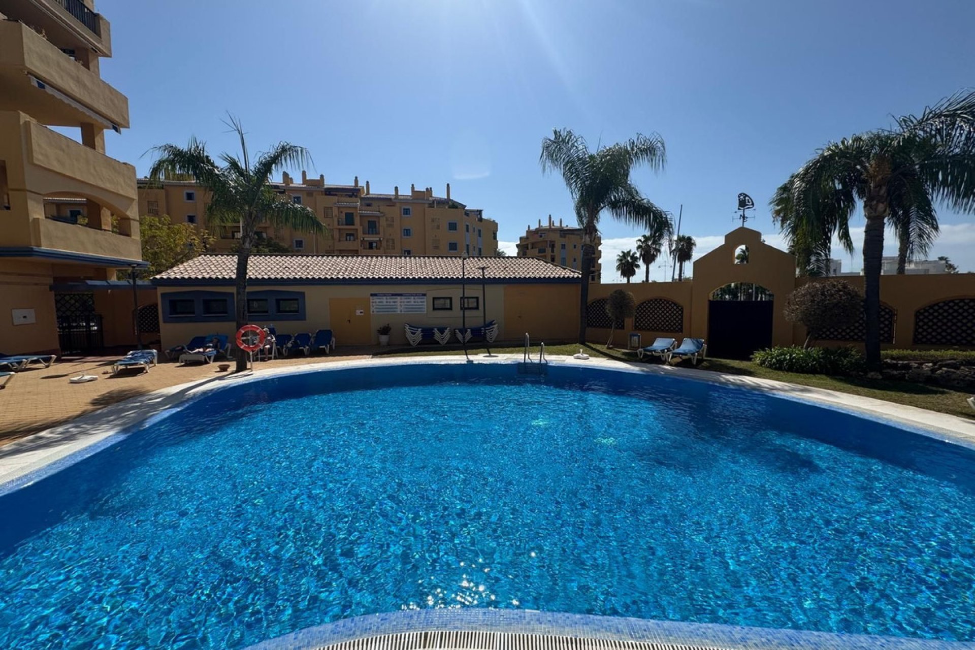 Resale - Apartment - Middle Floor Apartment - Marbella - San Pedro De Alcantara