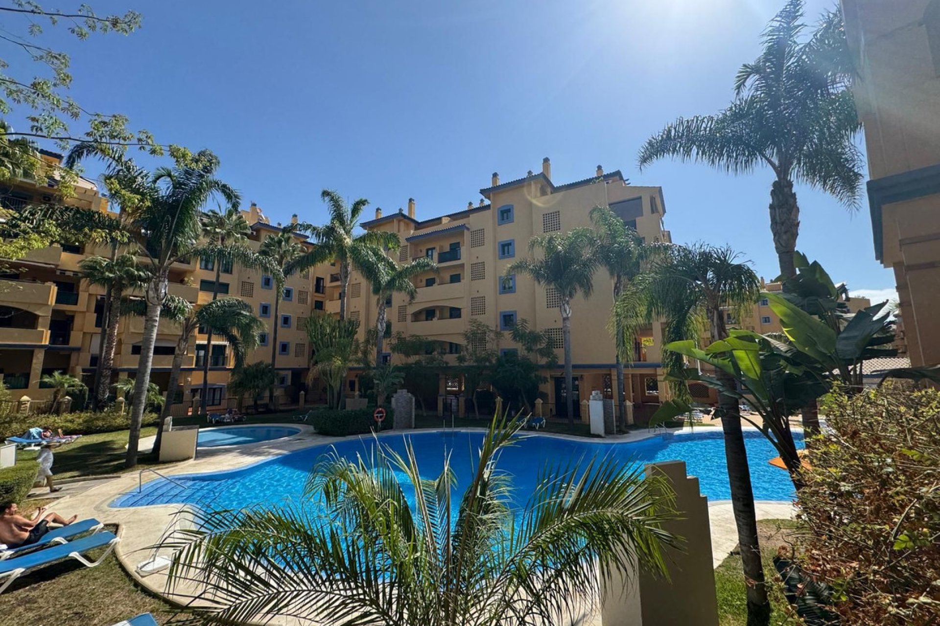 Resale - Apartment - Middle Floor Apartment - Marbella - San Pedro De Alcantara