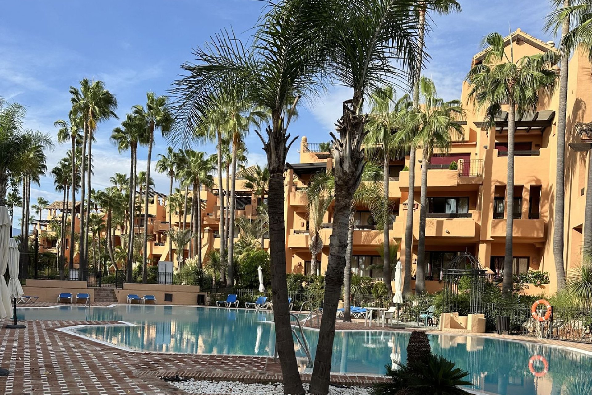 Resale - Apartment - Middle Floor Apartment - Marbella - San Pedro De Alcantara