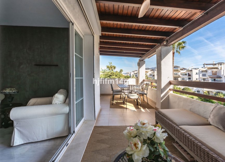 Resale - Apartment - Middle Floor Apartment - Marbella - San Pedro De Alcantara