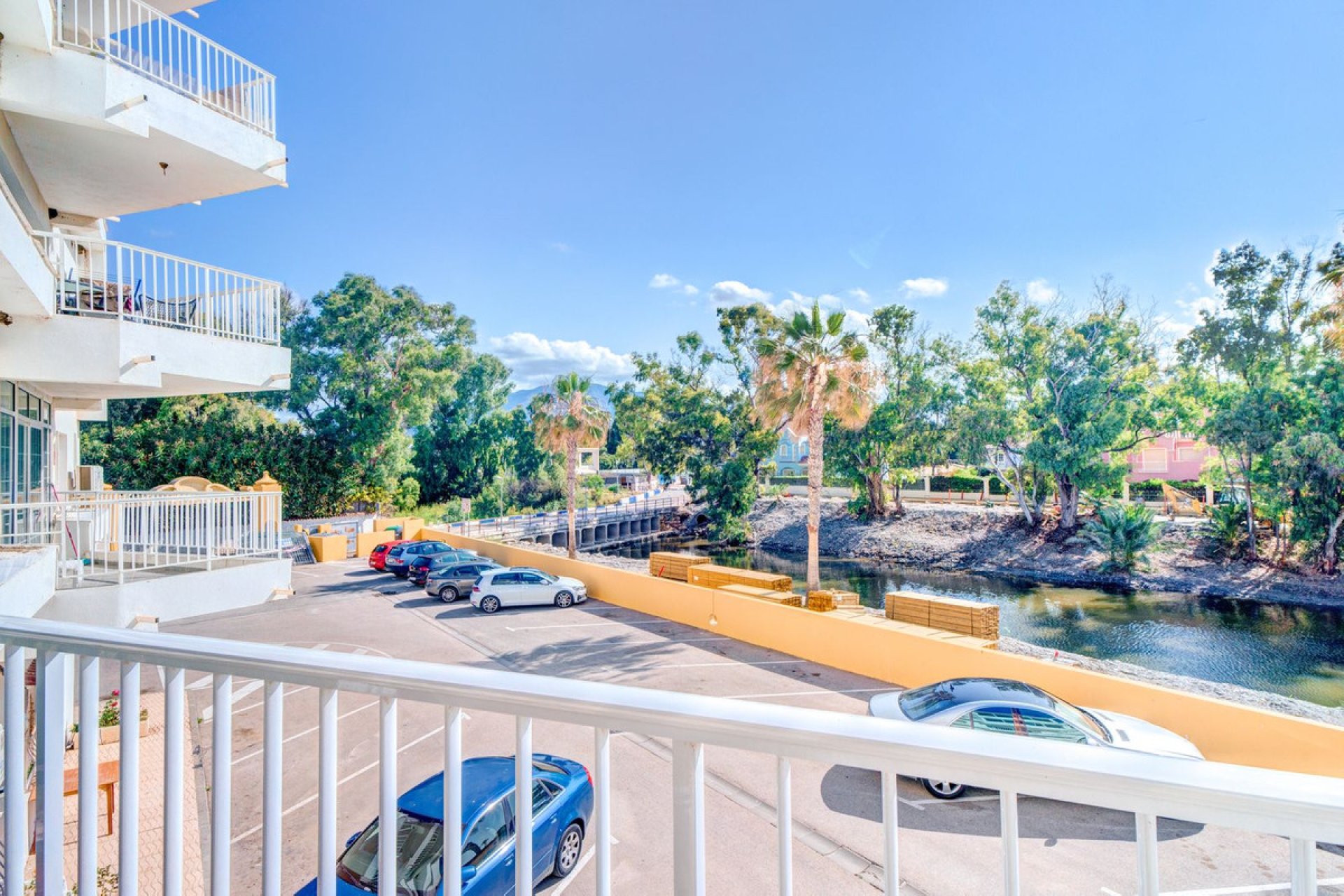 Resale - Apartment - Middle Floor Apartment - Marbella - San Pedro De Alcantara