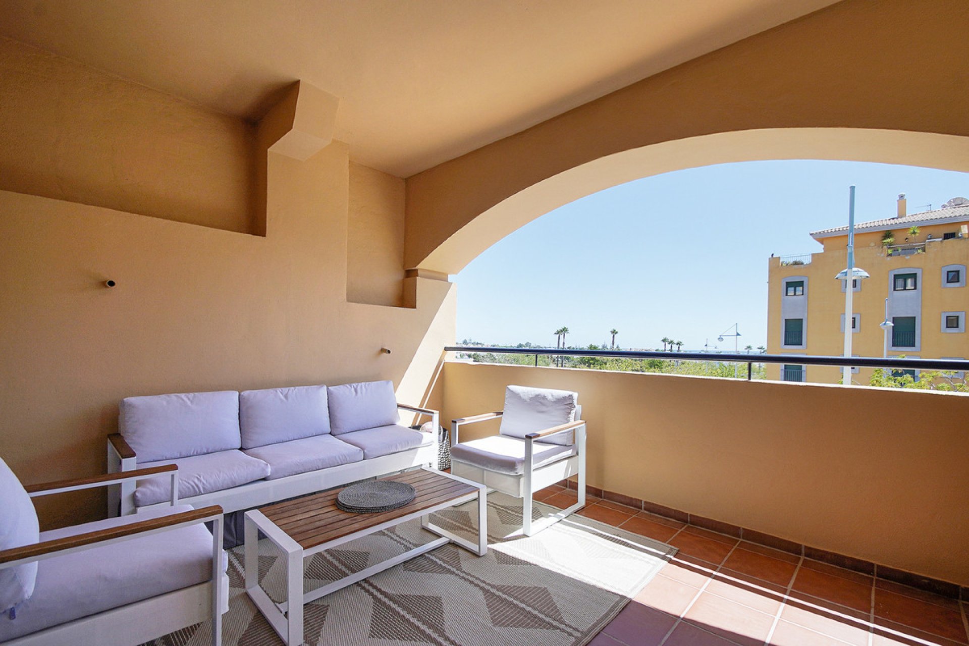 Resale - Apartment - Middle Floor Apartment - Marbella - San Pedro De Alcantara