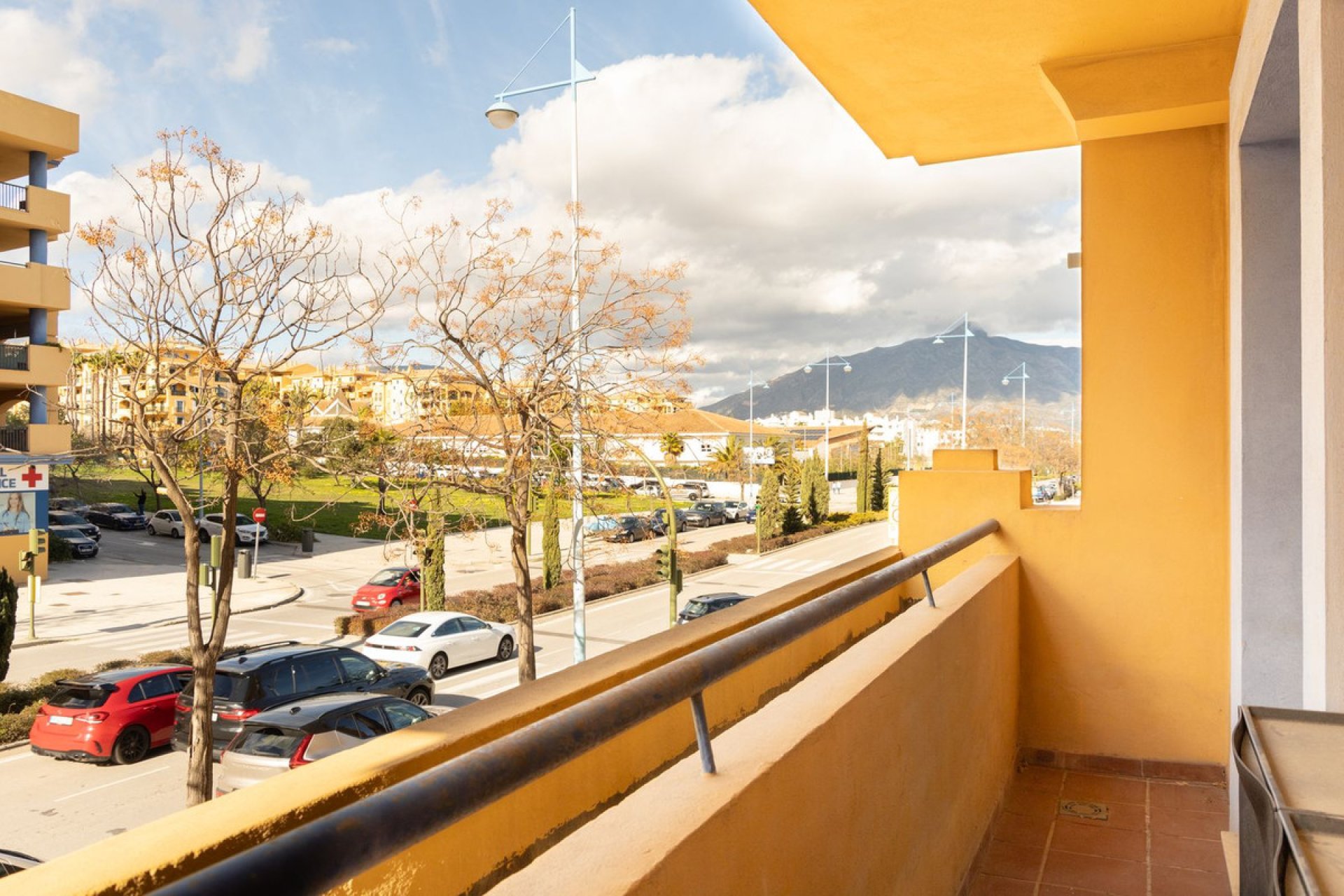 Resale - Apartment - Middle Floor Apartment - Marbella - San Pedro De Alcantara