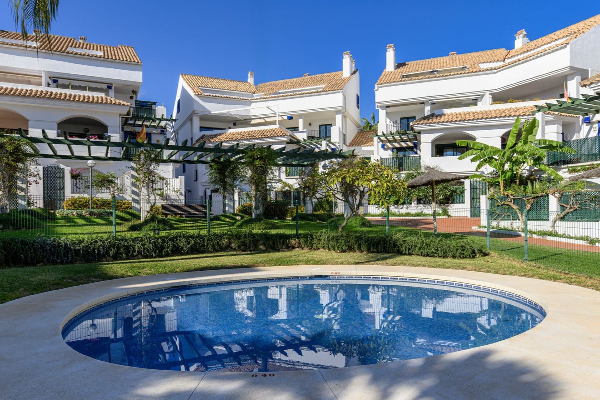 Resale - Apartment - Middle Floor Apartment - Marbella - San Pedro De Alcantara