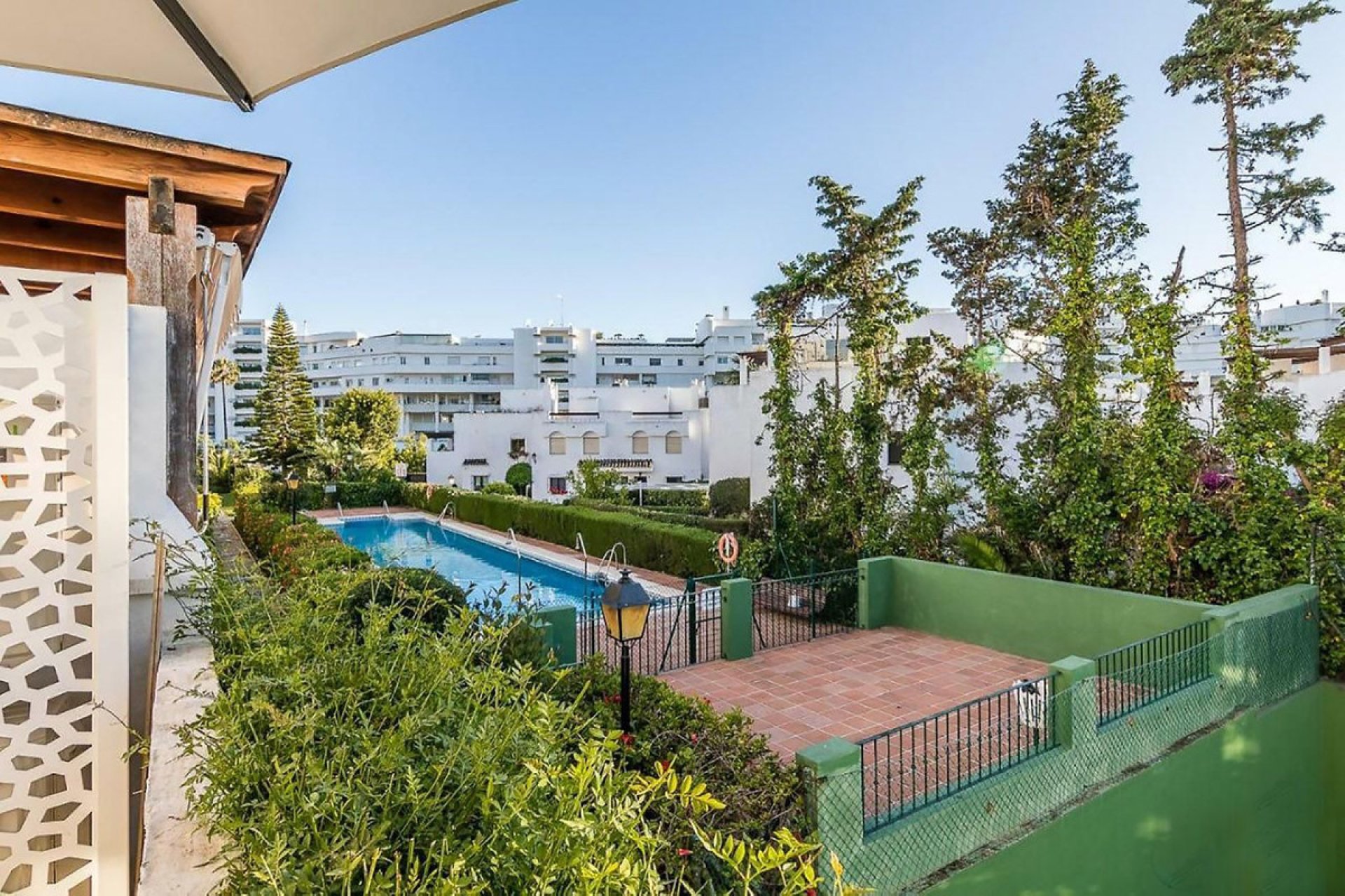 Resale - Apartment - Middle Floor Apartment - Marbella - San Pedro De Alcantara