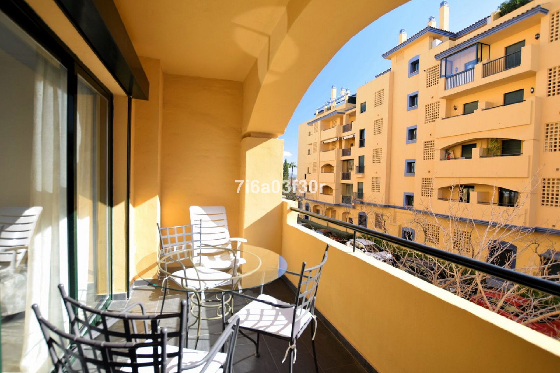 Resale - Apartment - Middle Floor Apartment - Marbella - San Pedro De Alcantara