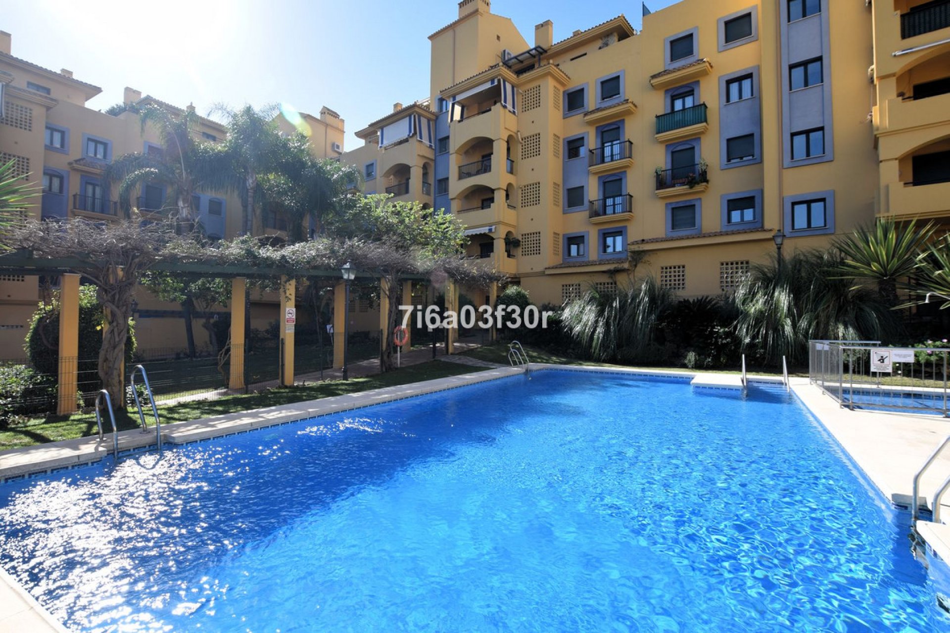 Resale - Apartment - Middle Floor Apartment - Marbella - San Pedro De Alcantara