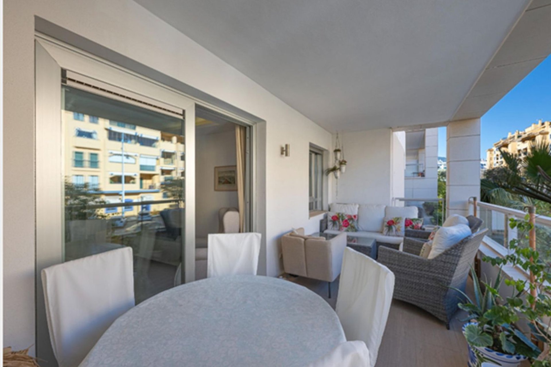 Resale - Apartment - Middle Floor Apartment - Marbella - San Pedro De Alcantara