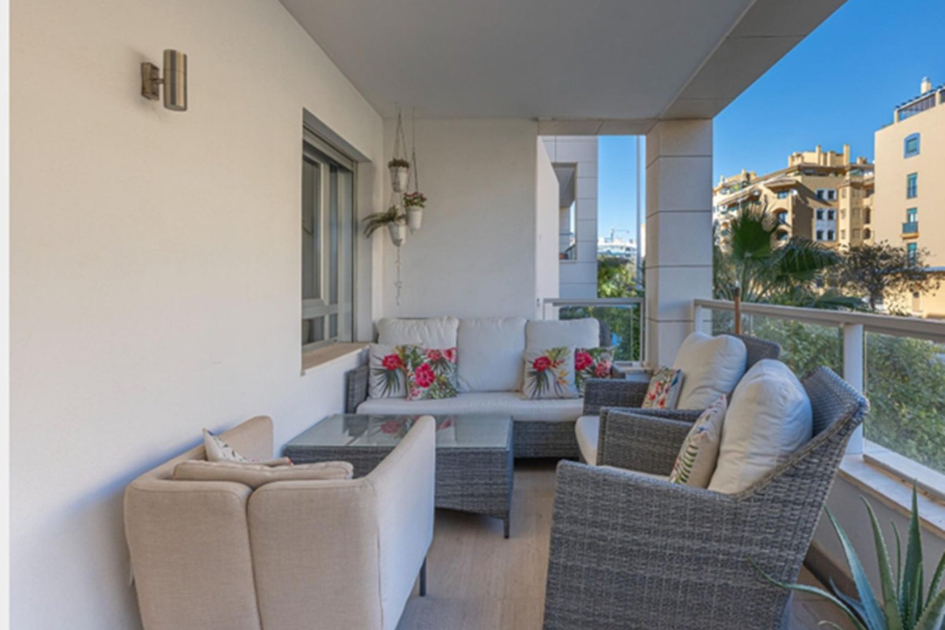 Resale - Apartment - Middle Floor Apartment - Marbella - San Pedro De Alcantara