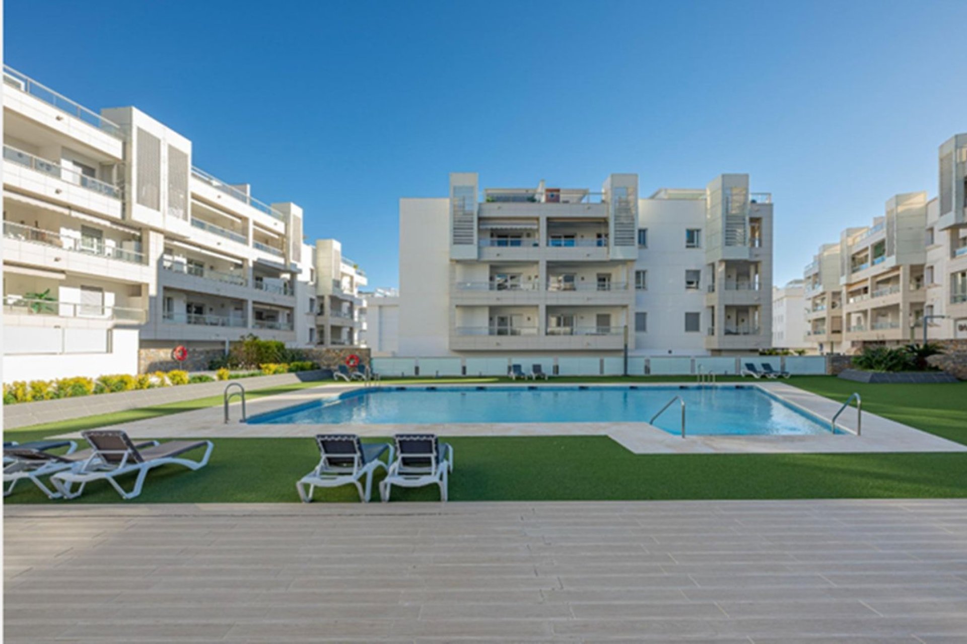 Resale - Apartment - Middle Floor Apartment - Marbella - San Pedro De Alcantara