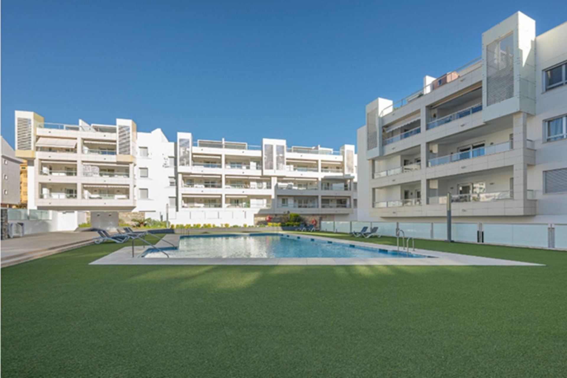 Resale - Apartment - Middle Floor Apartment - Marbella - San Pedro De Alcantara