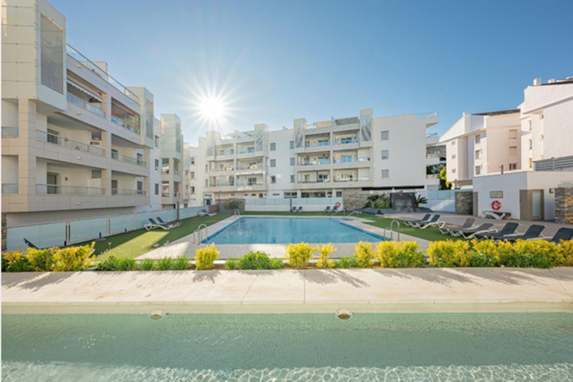 Resale - Apartment - Middle Floor Apartment - Marbella - San Pedro De Alcantara