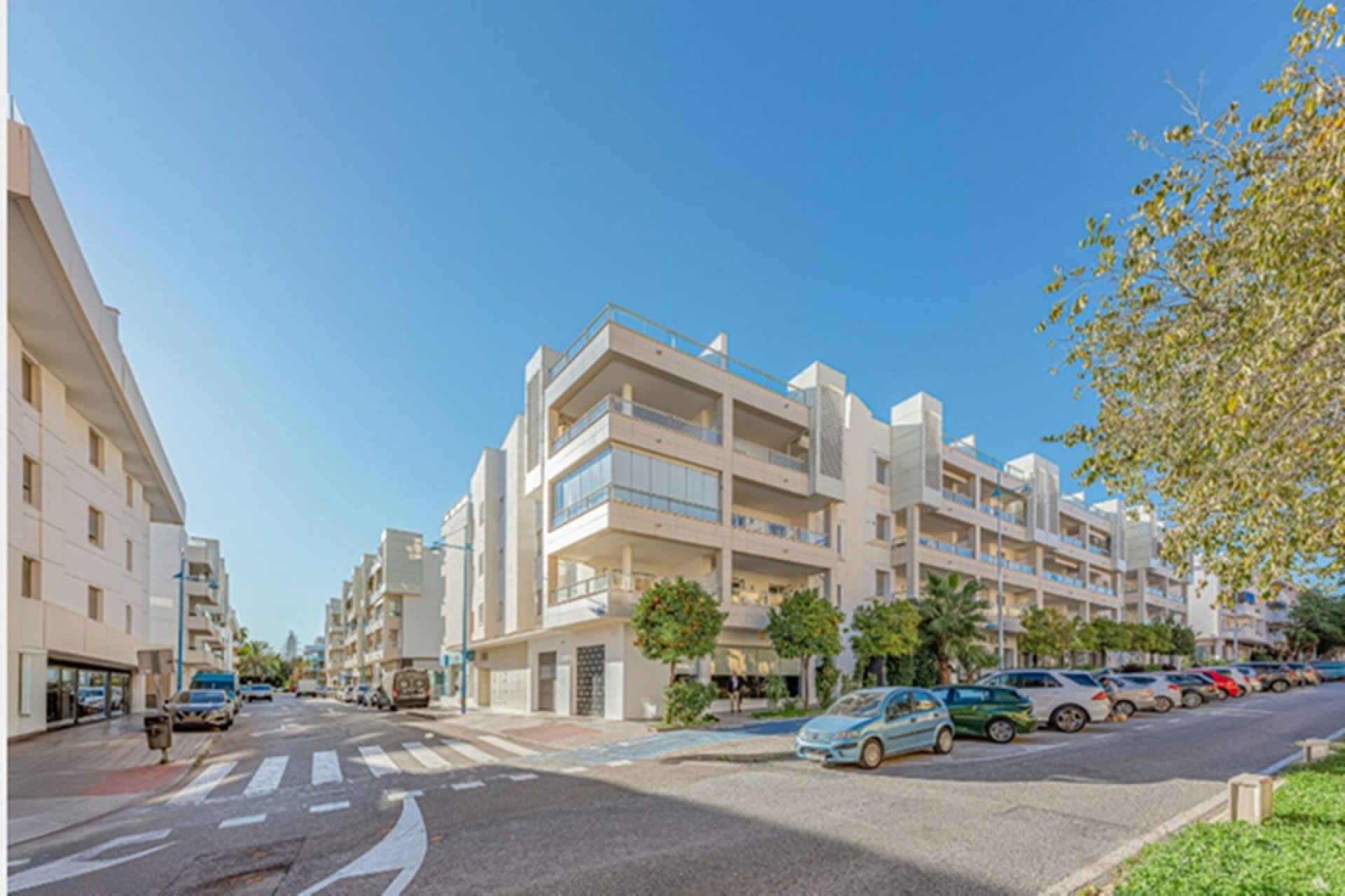 Resale - Apartment - Middle Floor Apartment - Marbella - San Pedro De Alcantara