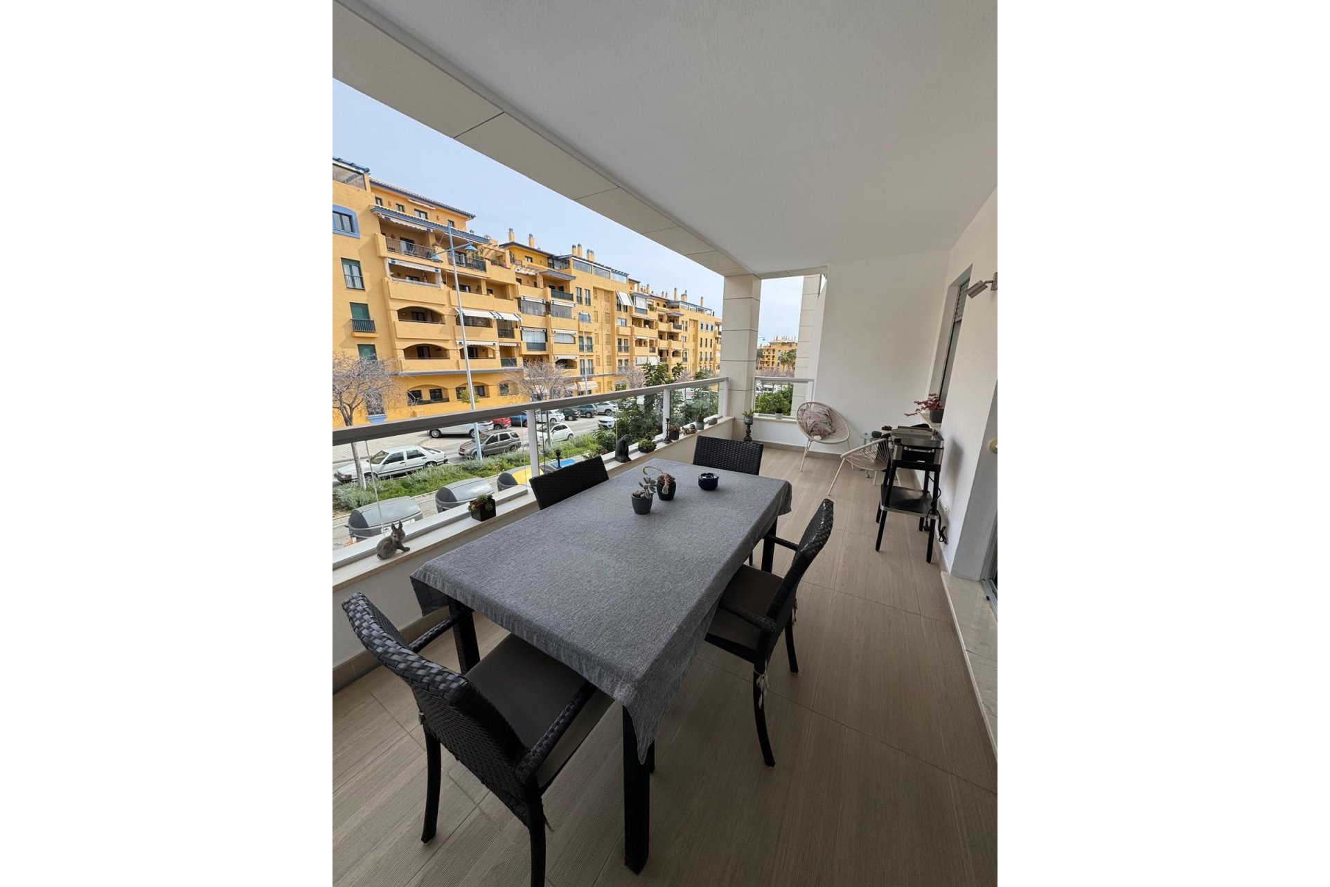 Resale - Apartment - Middle Floor Apartment - Marbella - San Pedro De Alcantara