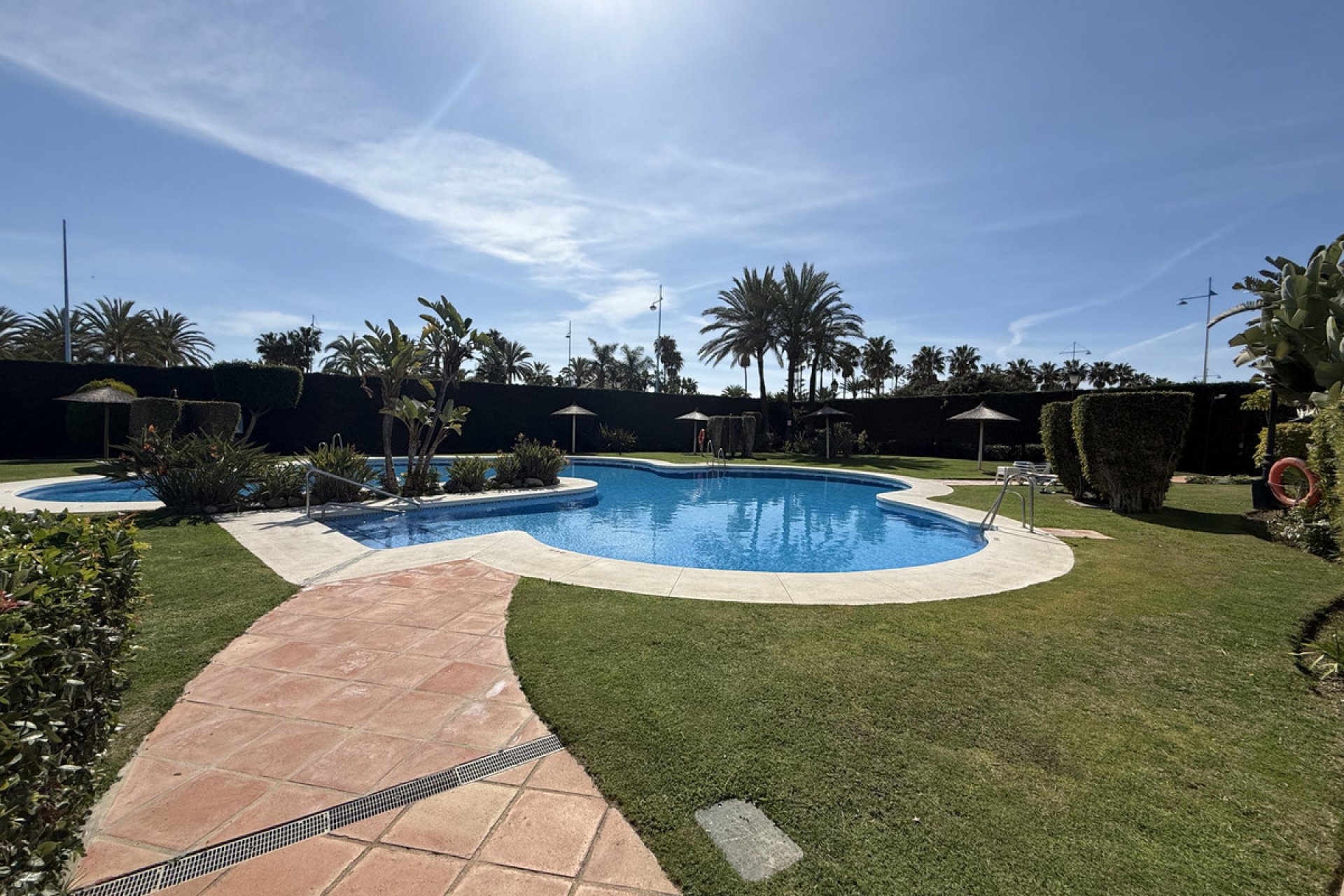 Resale - Apartment - Middle Floor Apartment - Marbella - San Pedro De Alcantara